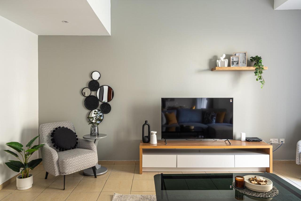 Apartment Higuests - Stylish In Jbr Steps From The *